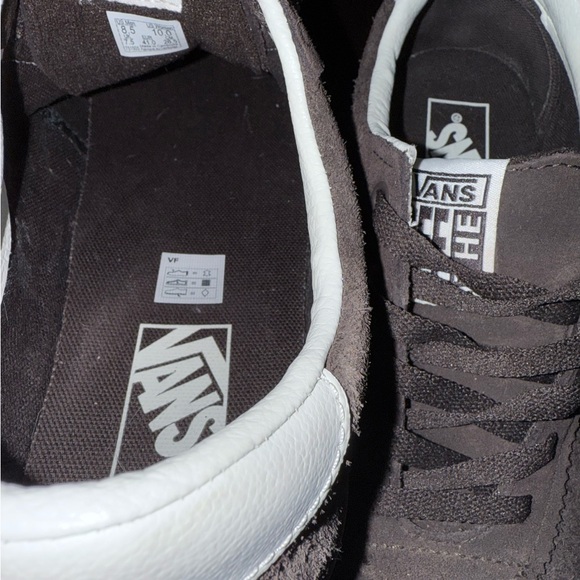 Like New Vans Sport Low - Men’s 8.5/ Wmns 10 - Brown Suede - Picture 5 of 5
